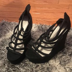 Black aldo wedges